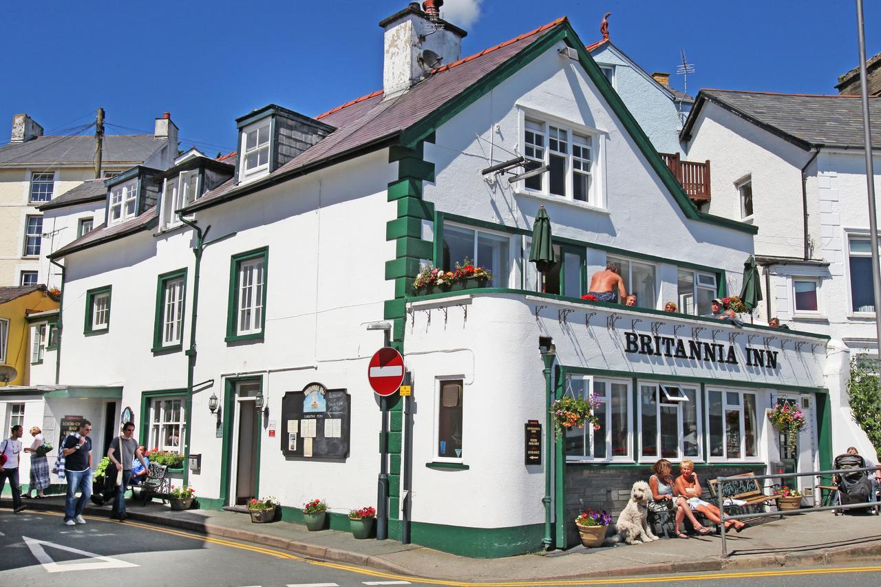 The Britannia Coaching Inn Aberdyfi ภายนอก รูปภาพ