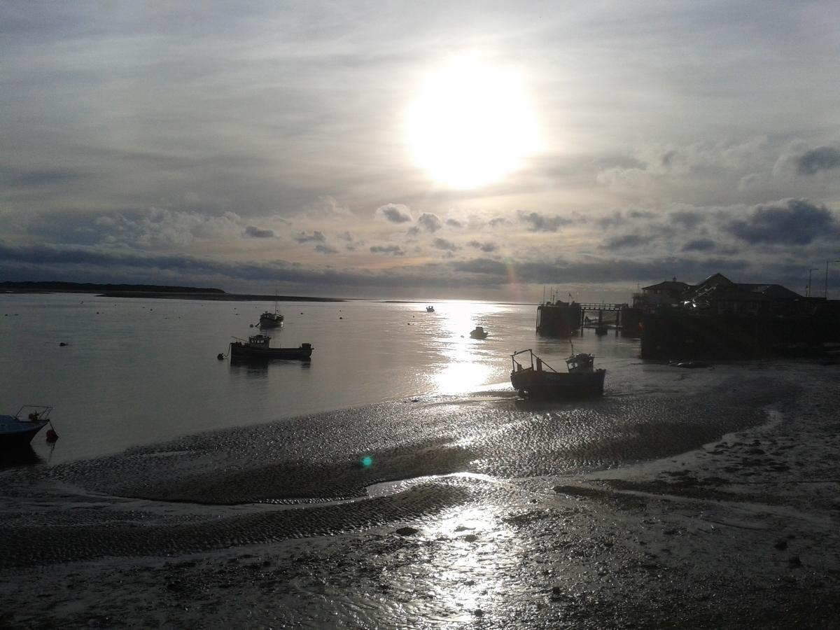 The Britannia Coaching Inn Aberdyfi ภายนอก รูปภาพ